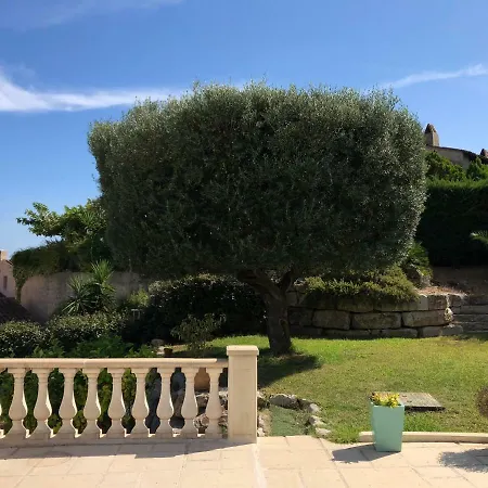 Fidji Villa *
